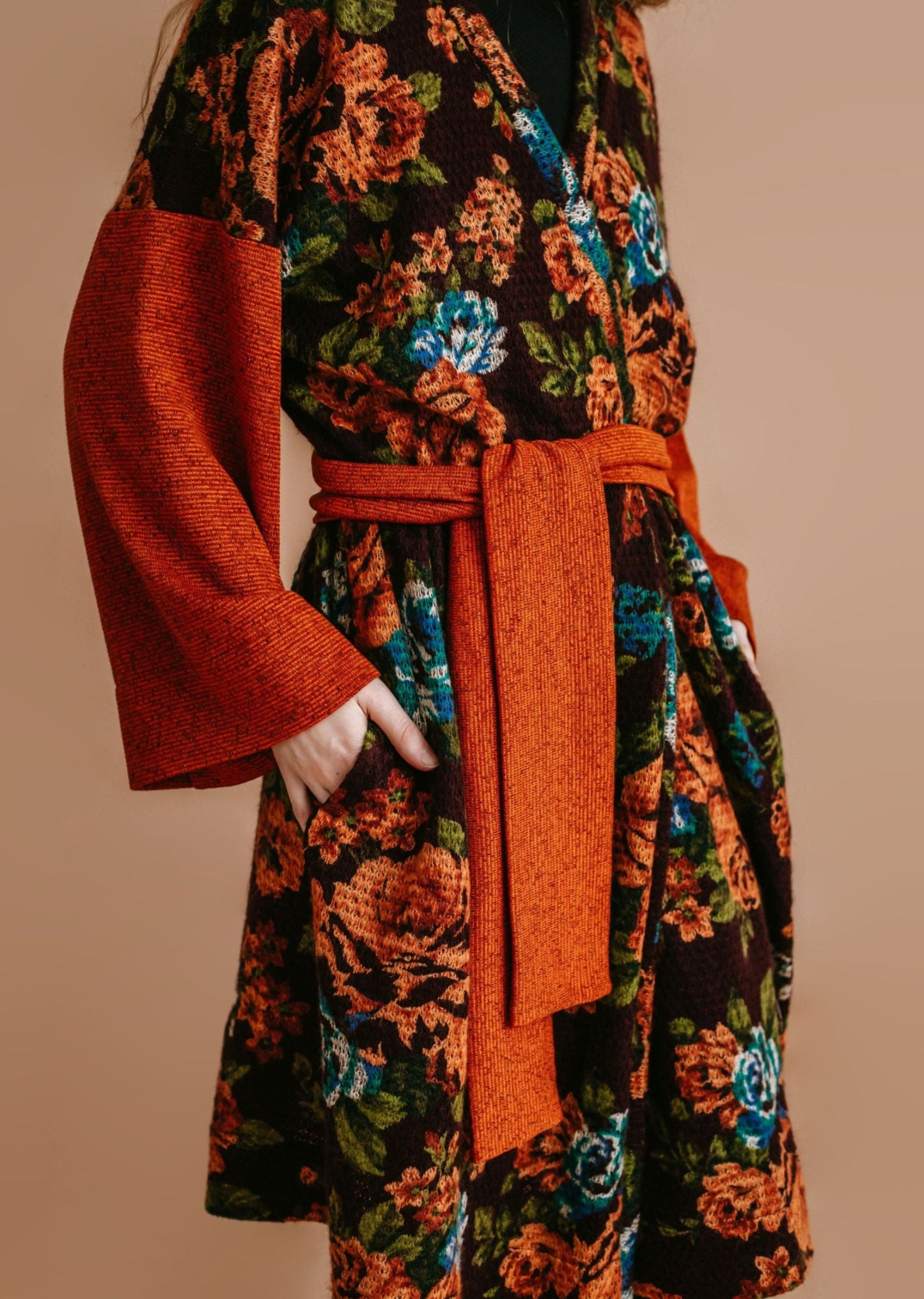 Sügisvärvides kimono - Kuldniit