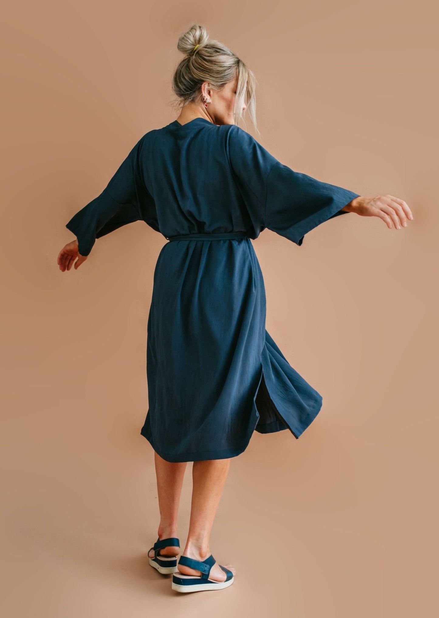 Sinakas hall kimono - Kuldniit