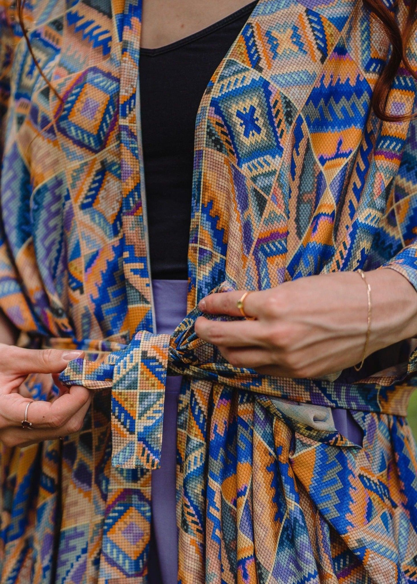 Lillades toonides hõlst - Kuldniit