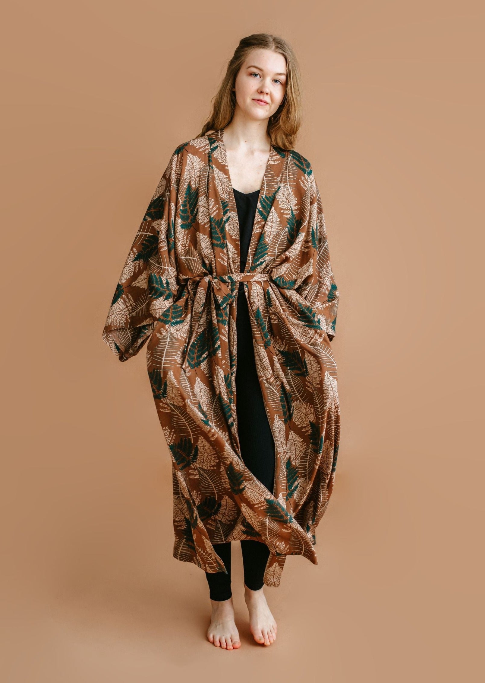 Lehemustriga kimono