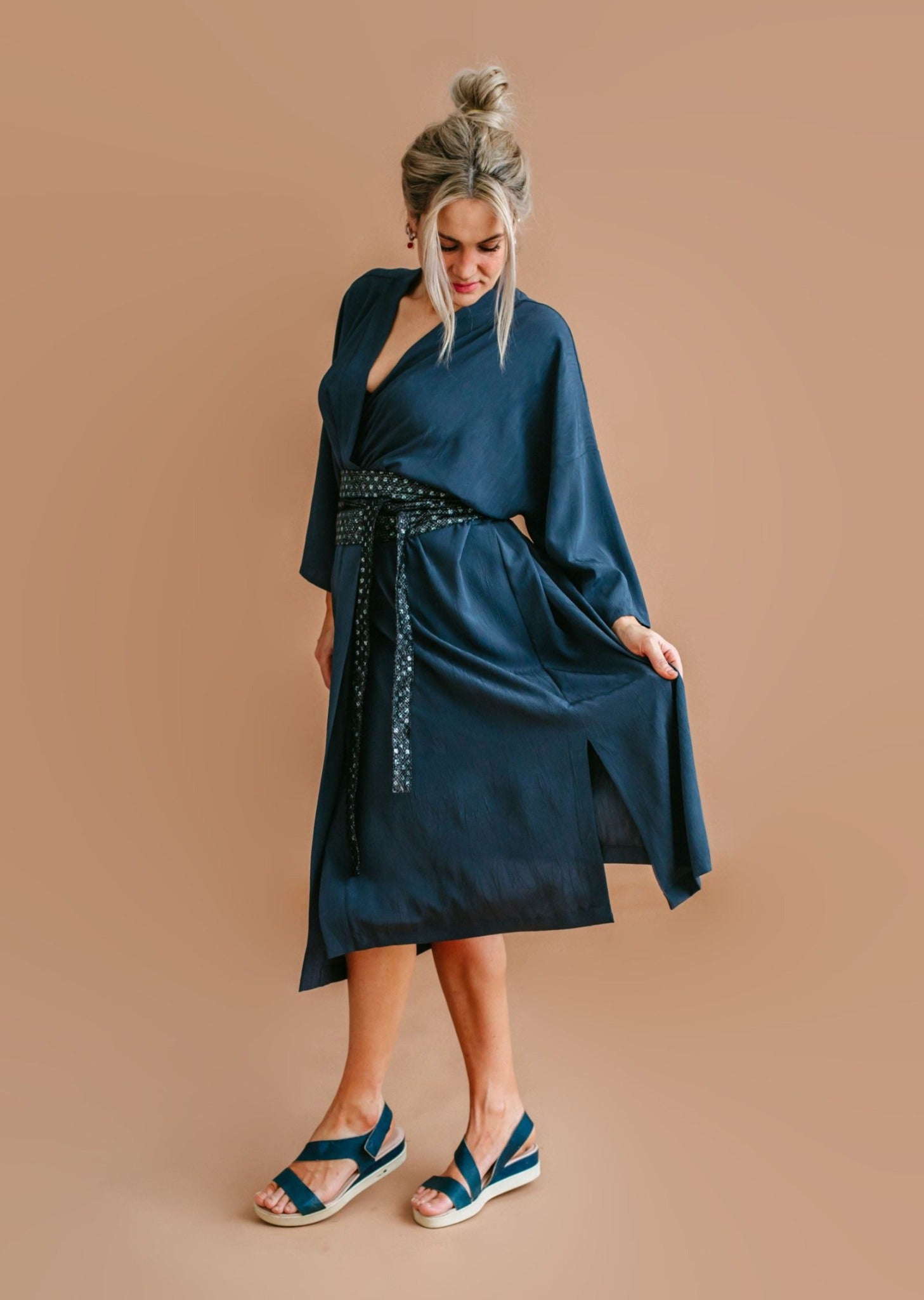 Sinakas hall kimono - Pilt 3